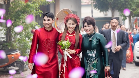 Chuyện tình của tiền vệ Đức Huy - MC Huyền Trang và cái kết viên mãn!